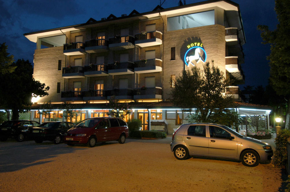 Al Cavallino Bianco Lignano Sabbiadoro Exteriér fotografie